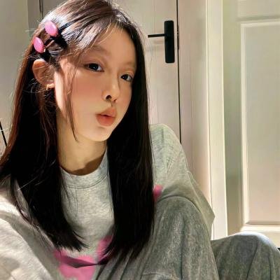 正面全裸